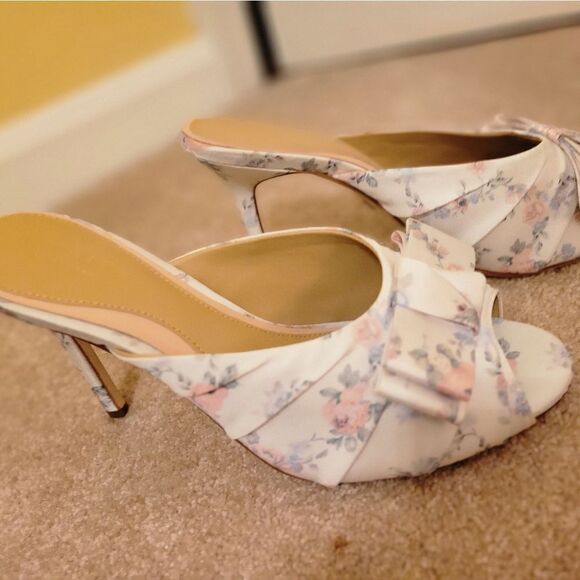 Born on Fifth Fabric Flower Mules - Picture 4 of 7